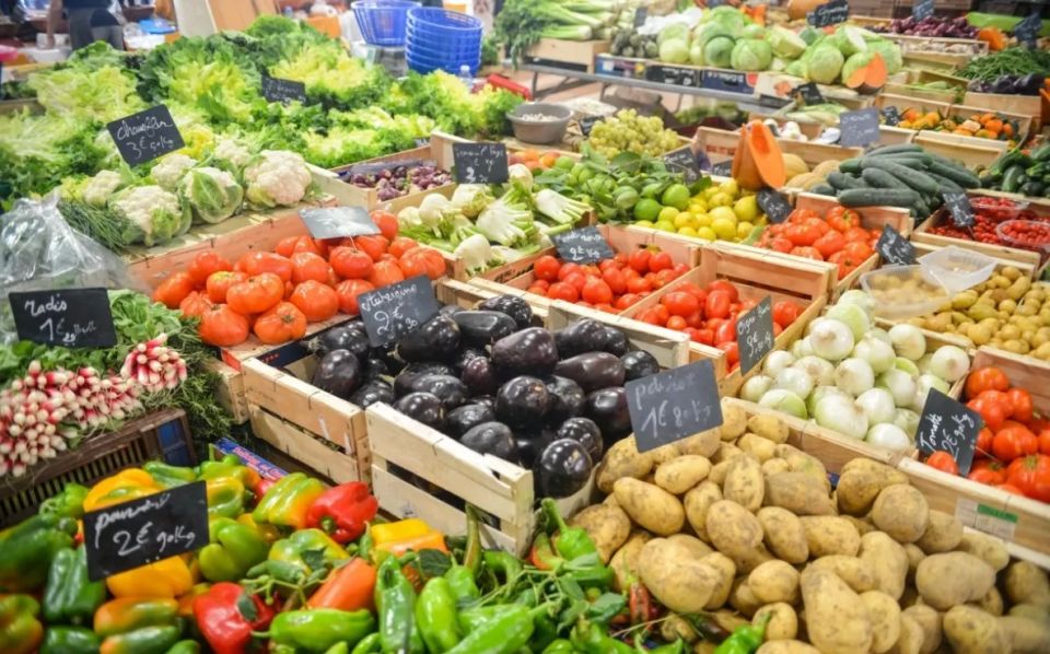 Шока — нет: Россиянка переехала в Грузию и рассказала о ценах на продукты — мясо, «молочка», фрукты и хлеб