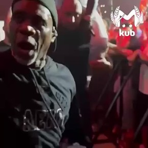 ,    Akon    ,  10   