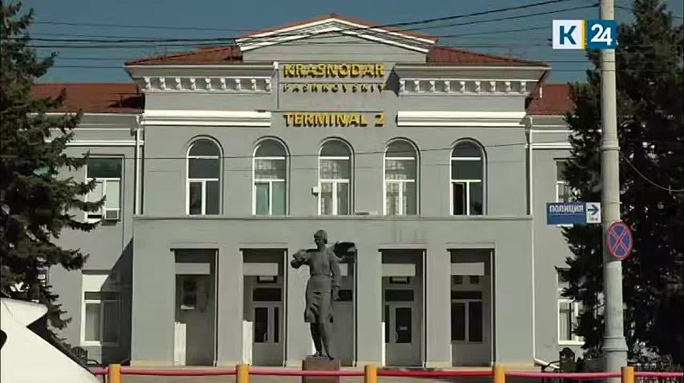    11 :