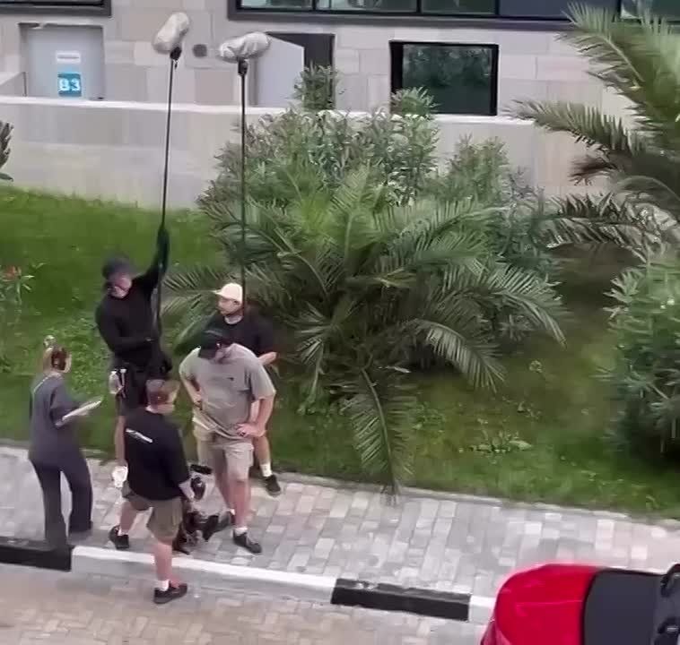    &quot;&quot;:  6     