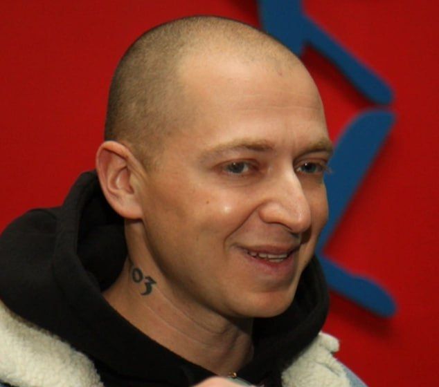       ,     Oxxxymiron        