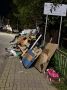 Жители района «Больничный городок» пишут многочисленные жалобы на скопившуюся огромную свалку, которую никто не вывозит