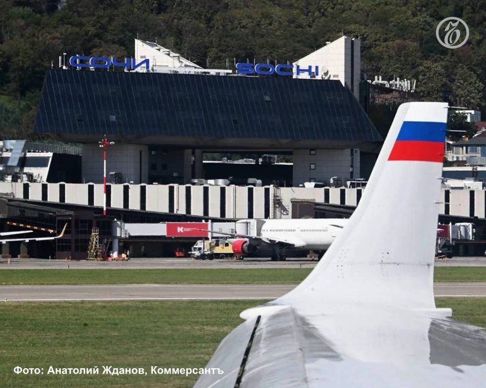 Международный аэропорт Сочи с 26 октября 2025 года переходит на осенне-зимнее расписание полетов, которое будет действовать до конца марта 2026 года