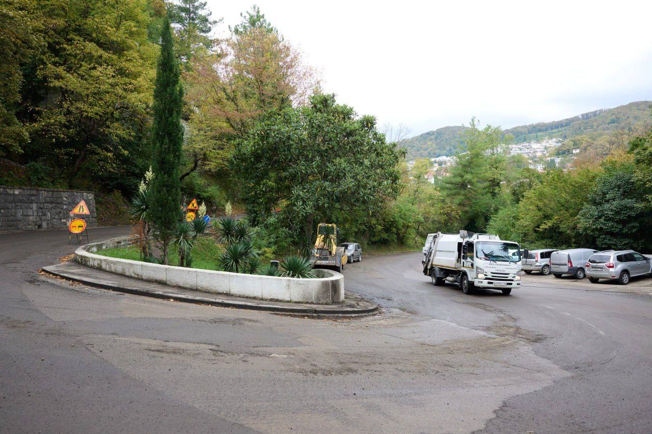 На Новороссийском шоссе продолжается капитальный ремонт