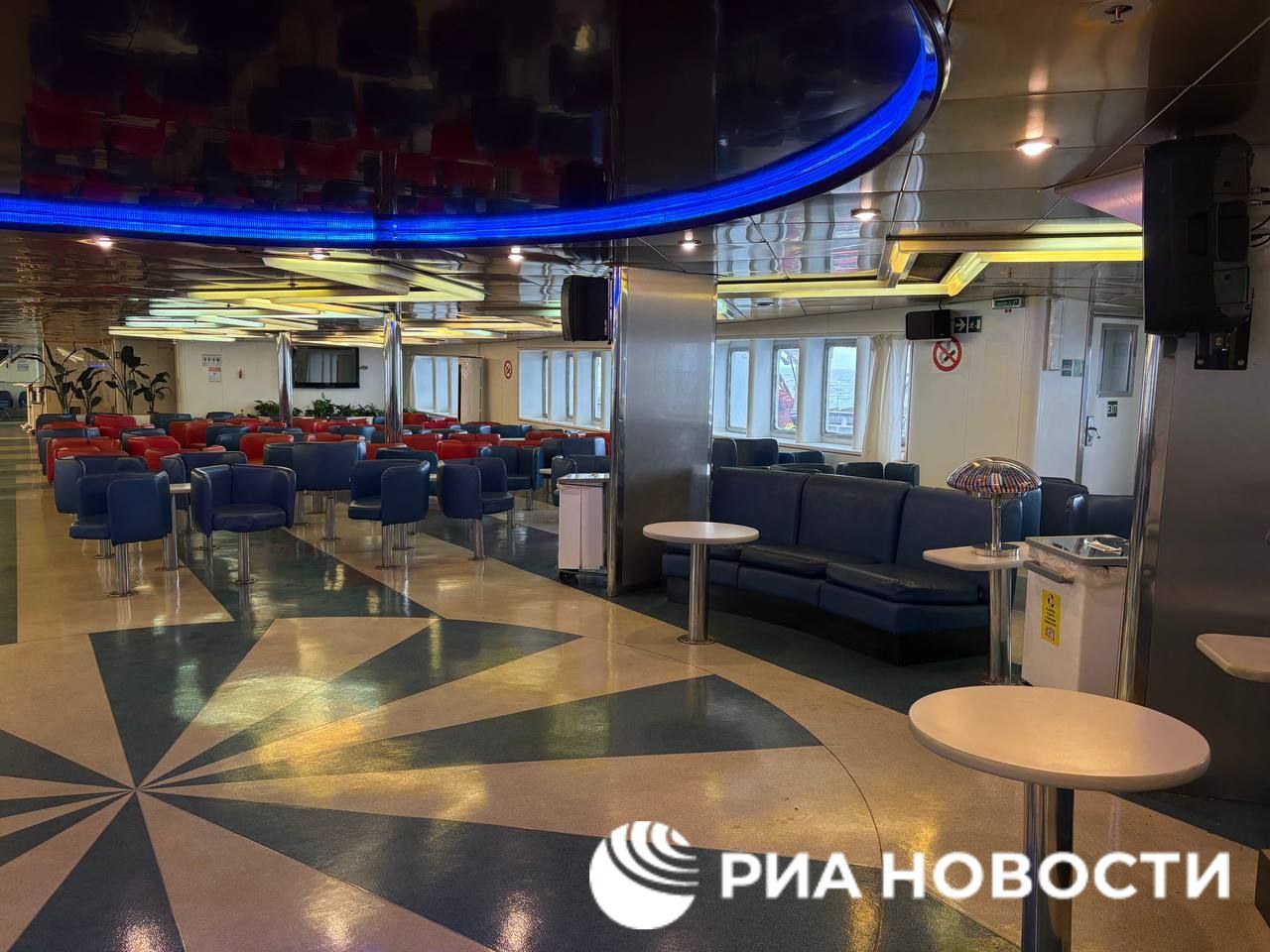 Паром "Трабзон - Сочи" будет выполнять рейсы дважды в неделю, каждый понедельник и четверг, рассказали РИА Новости в компании "СВС Шиппинг" Паром "Трабзон - Сочи" будет выполнять рейсы дважды в неделю, каждый понедельник и четверг, рассказали РИА Новости в компании "СВС Шиппинг"