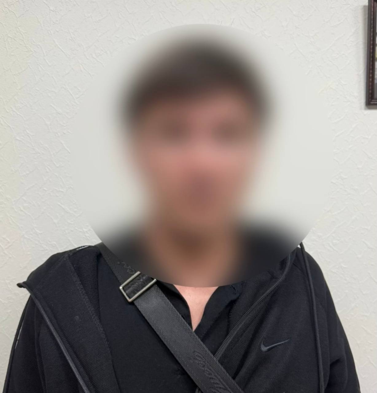 В Сочи задержали курьера, который забрал у пенсионерки 6 млн рублей по схеме «лжесотрудников ФСБ»