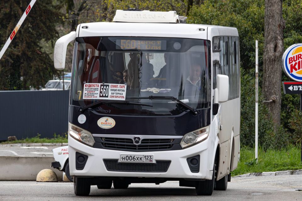 #ДвигайсяВРитмеСочи. Станьте частью истории ДТиДХ — делитесь красивыми фотокадрами транспорта и дорог, и мы их опубликуем!