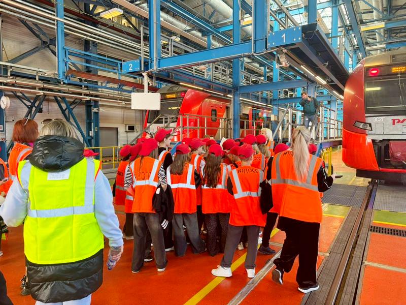 Профилактическое мероприятие для школьников провели транспортные полицейские и железнодорожники в Сочи Профилактическое мероприятие для школьников провели транспортные полицейские и железнодорожники в Сочи