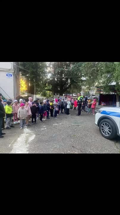 Сотрудники Госавтоинспекции г. Сочи не забывают и о самых юных участниках дорожного движения!