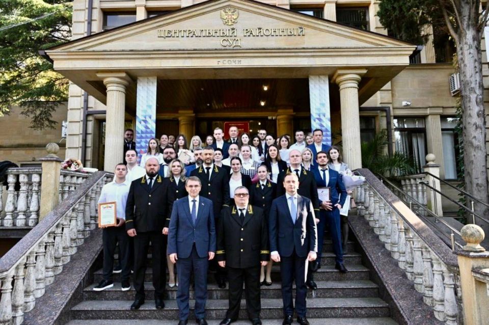 Андрей Прошунин: Сегодня в России отмечают День работника суда