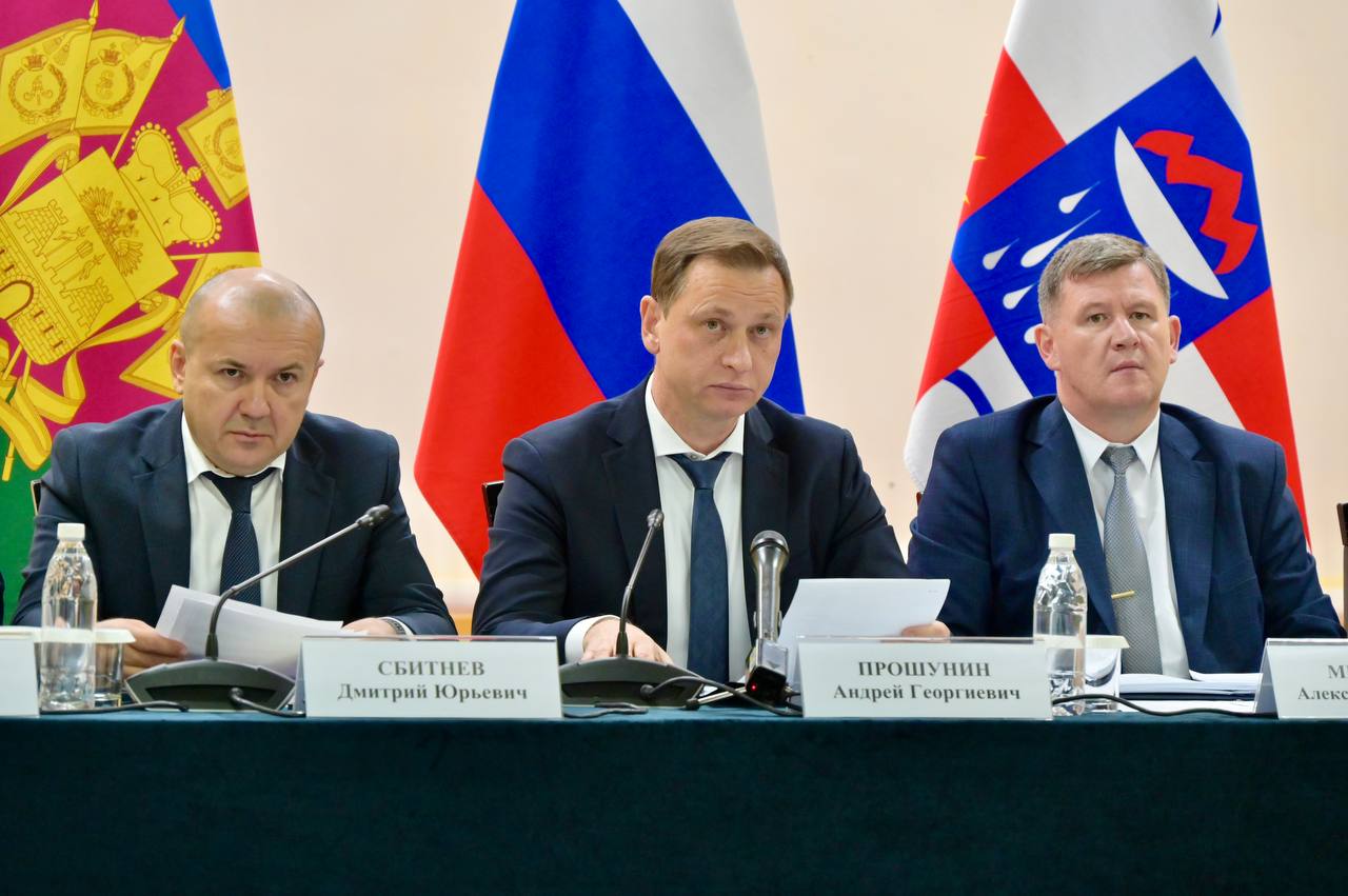 Андрей Прошунин: В селе Нижняя Шиловка вместе с жителями детально обсудили вопросы развития сельского округа Андрей Прошунин: В селе Нижняя Шиловка вместе с жителями детально обсудили вопросы развития сельского округа