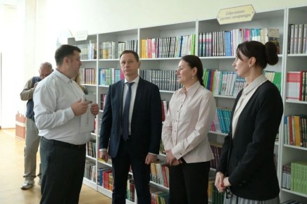 Глава Сочи Андрей Прошунин: «В этом году библиотечный фонд города пополнили порядка 10 тысяч новых книг»