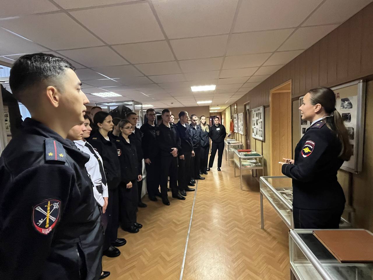 Навечно на посту: в Центре профессиональной подготовки УТ МВД по ЦФО почтили память погибших коллег Навечно на посту: в Центре профессиональной подготовки УТ МВД по ЦФО почтили память погибших коллег