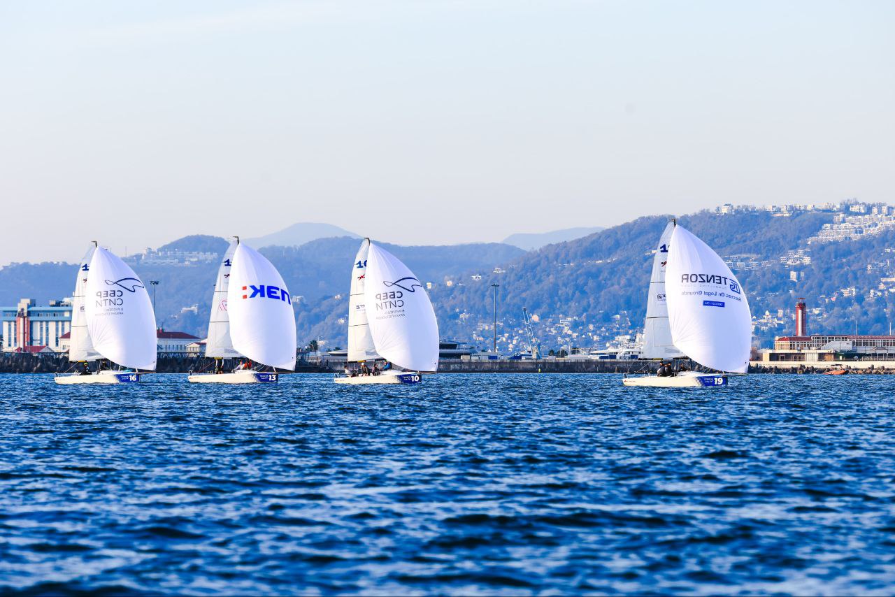 В Сочи стартовал гранд-финал международных парусных гонок