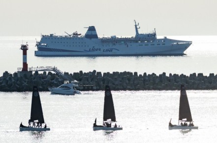 Пассажиры парома Трабзон-Сочи провели вторую ночь в море в ожидании швартовки