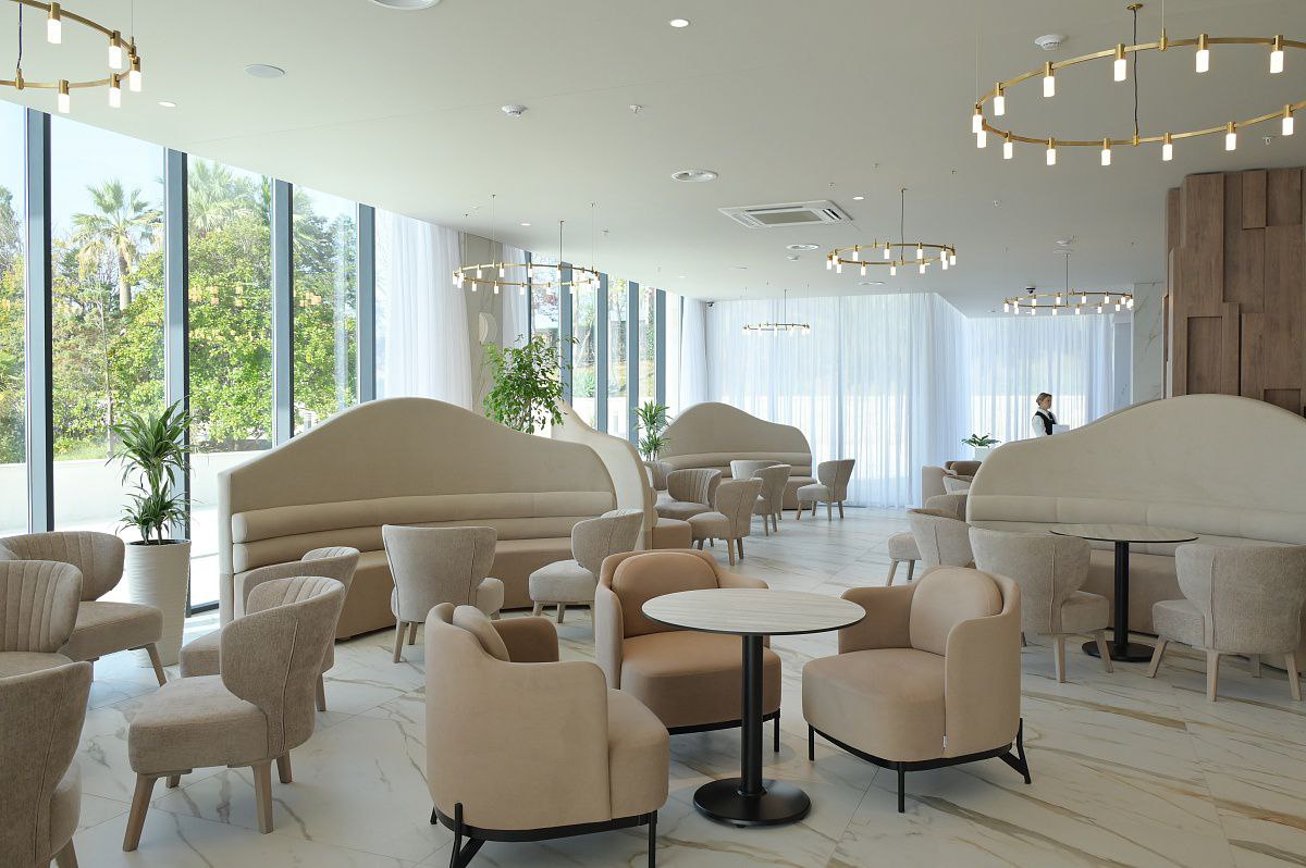 Глава Сочи Андрей Прошунин: «В Центральном районе открыли после капремонта обновленный парк-отель» Глава Сочи Андрей Прошунин: «В Центральном районе открыли после капремонта обновленный парк-отель»