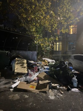 SOS! Сочи, улица Вишневая 10/7: жильцы в отчаянии от растущей свалки!