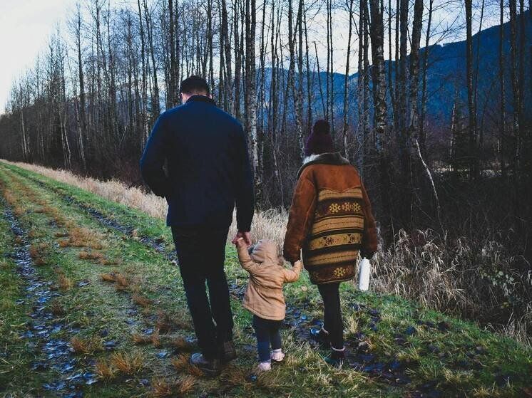 Россия запускает эксперимент по учету доходов для пособий на детей