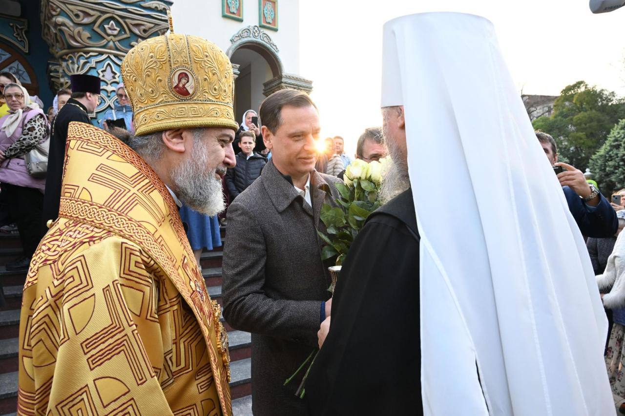 Андрей Прошунин: Сегодня наш город наполнился особой, светлой благодатью Андрей Прошунин: Сегодня наш город наполнился особой, светлой благодатью