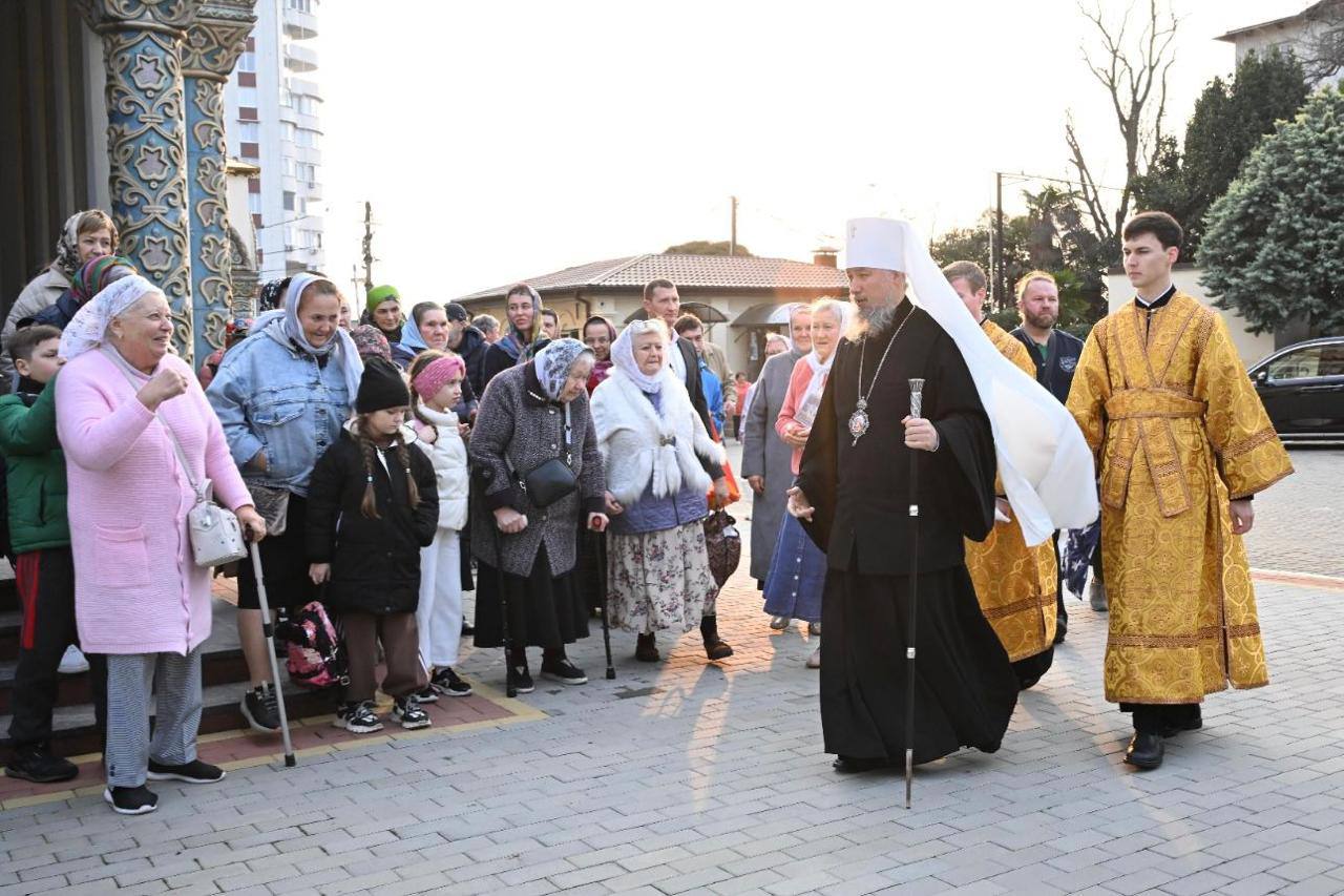 Андрей Прошунин: Сегодня наш город наполнился особой, светлой благодатью Андрей Прошунин: Сегодня наш город наполнился особой, светлой благодатью