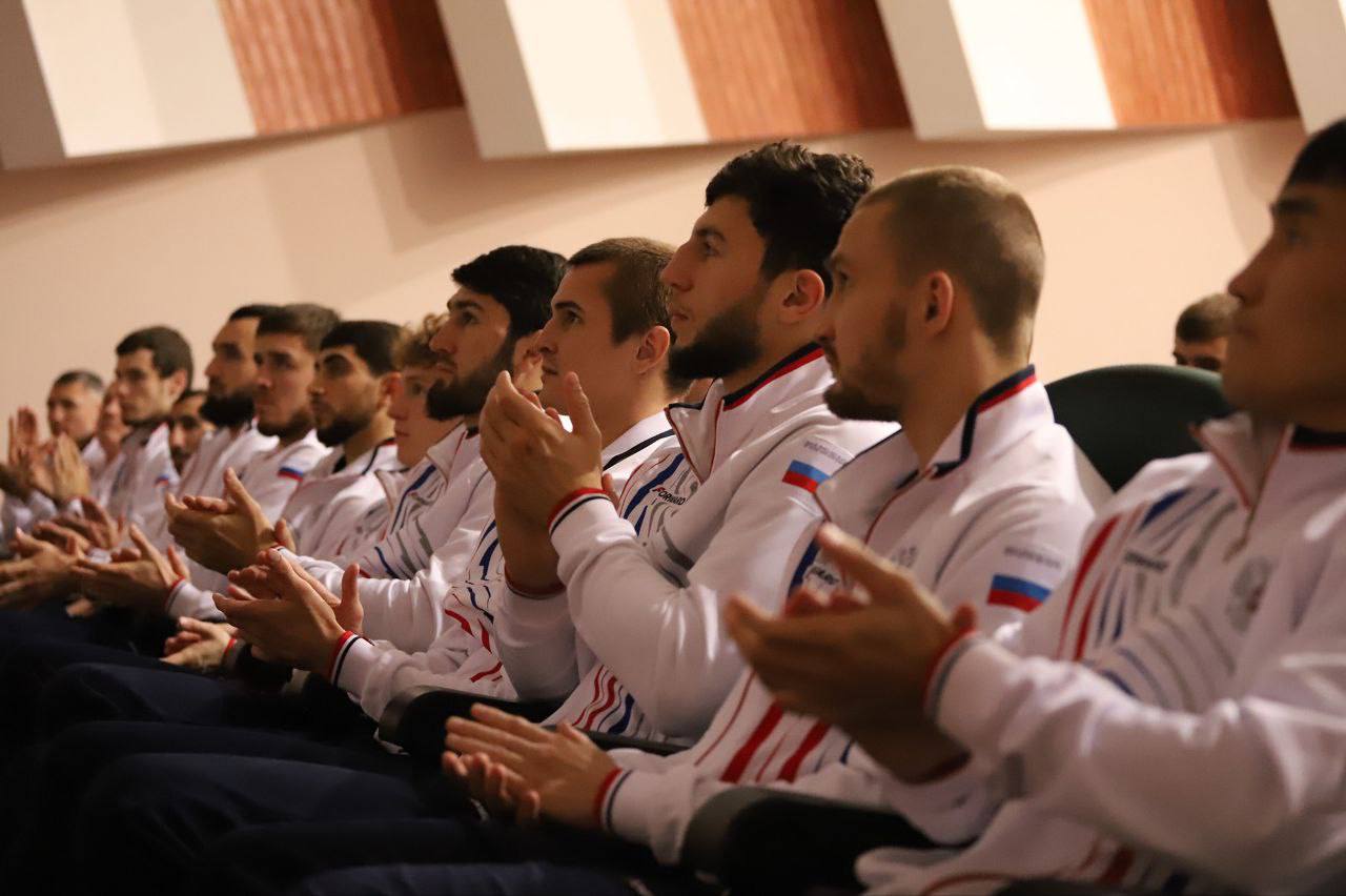 В Сочи завершилась встреча росгвардейцев со спортсменами сборной России по боксу В Сочи завершилась встреча росгвардейцев со спортсменами сборной России по боксу