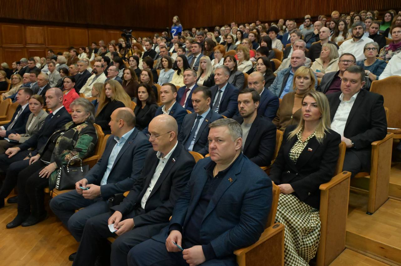 Андрей Прошунин: Провели конференцию Сочинского местного отделения Партии «Единая Россия» совместно с секретарём регионального отделения, заместителем председателя Законодательного Собрания Краснодарского края Николаем... Андрей Прошунин: Провели конференцию Сочинского местного отделения Партии «Единая Россия» совместно с секретарём регионального отделения, заместителем председателя Законодательного Собрания Краснодарского края Николаем...