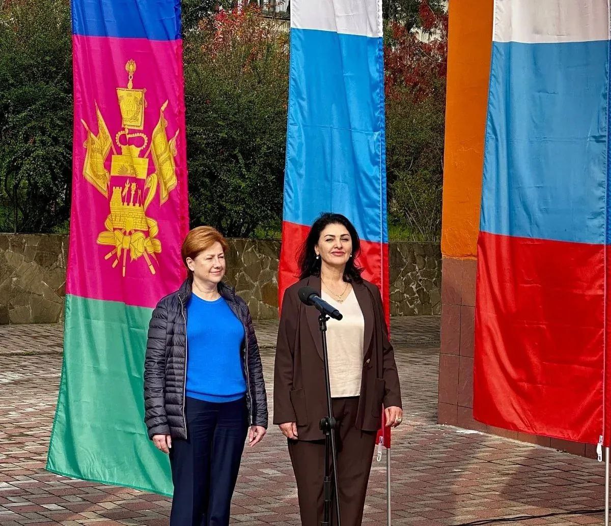 В сочинской школе в рамках инициативного бюджетирования открылось арт-пространство В сочинской школе в рамках инициативного бюджетирования открылось арт-пространство