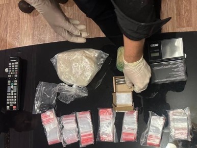 Наркокурьера с крупной партией «синтетики» задержали в центре Сочи