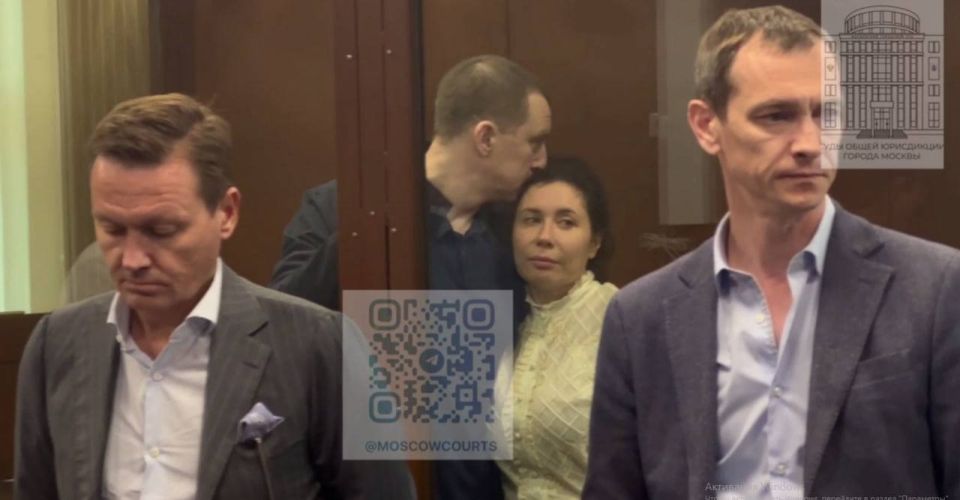 Обвинение экс-мэру Сочи и его супруге утвердила Генпрокуратура РФ