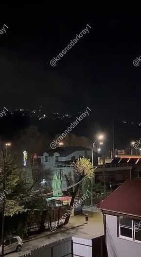 Над Сочи слышны сирены воздушной угрозы