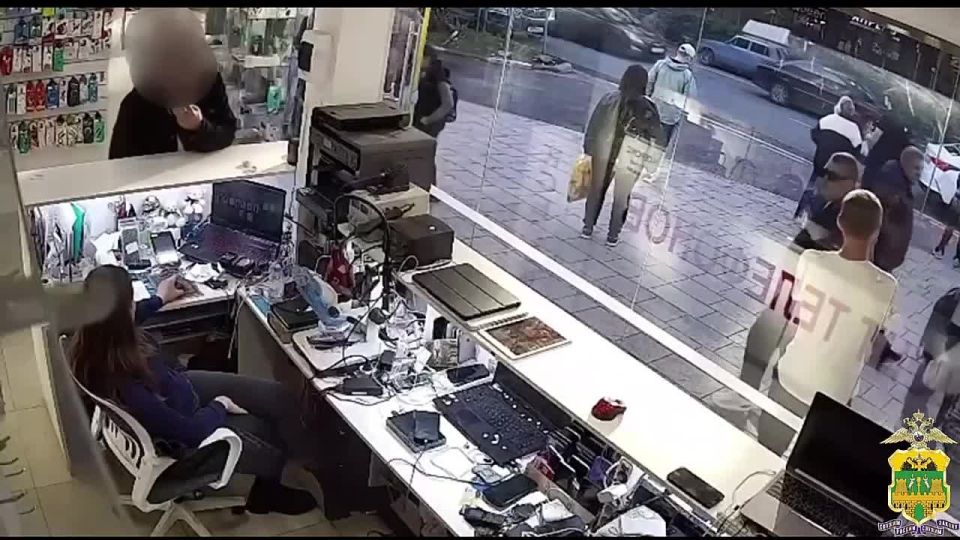 В Адлере задержан вор, похитивший телефон у ребенка