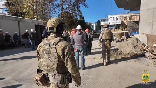 В Хостинском районе Сочи провели миграционный рейд на строительной площадке