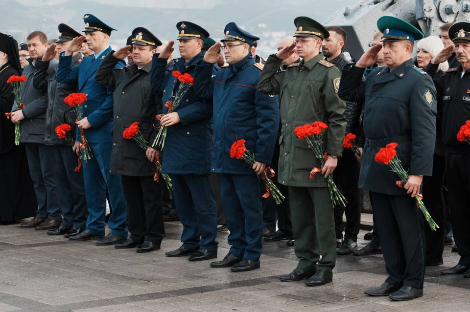 Представители следственного управления СК России по краю приняли участие в торжественных мероприятиях, посвященных Дню Неизвестного Солдата