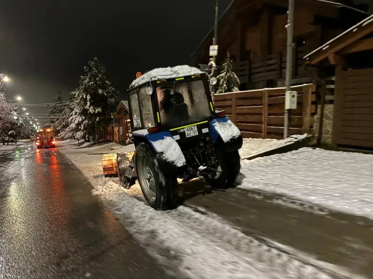 Андрей Прошунин: Получил от метеорологов информацию о снегопадах в горных районах Сочи Андрей Прошунин: Получил от метеорологов информацию о снегопадах в горных районах Сочи