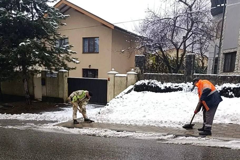 Андрей Прошунин: Получил от метеорологов информацию о снегопадах в горных районах Сочи Андрей Прошунин: Получил от метеорологов информацию о снегопадах в горных районах Сочи