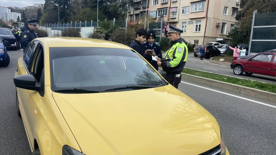 В Сочи провели рейд по выявлению должников с помощью АПК «Дорожный пристав»