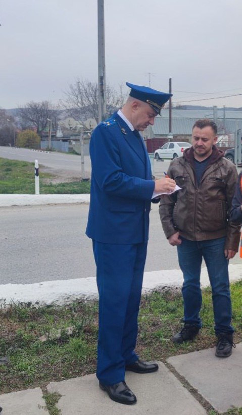 Сочинская транспортная прокуратура защитила права пассажиров на объектах морского транспорта Сочинская транспортная прокуратура защитила права пассажиров на объектах морского транспорта