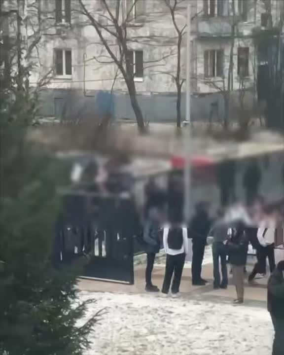 Главное 16 декабря:. 1Подросток с ножом напал на учеников школы в подмосковном Одинцово