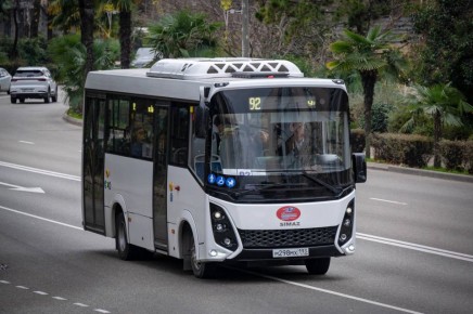 Доброе утро!. С сегодняшнего дня маршруты общественного транспорта № 18 и № 92 снова курсируют по прежней схеме движения