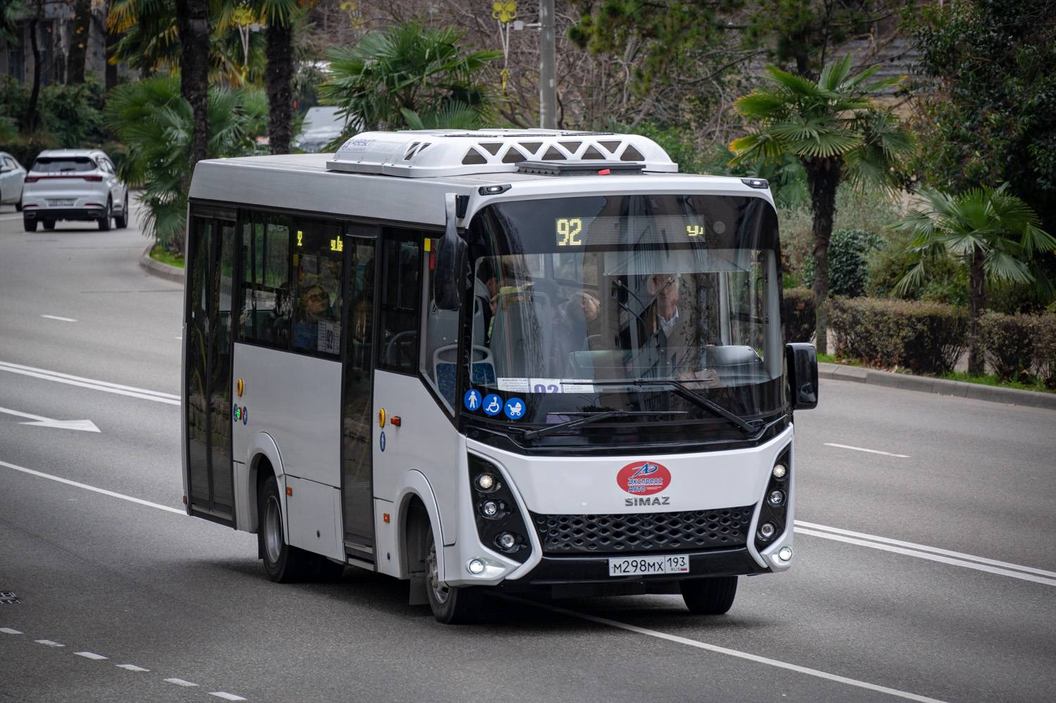 Доброе утро!. С сегодняшнего дня маршруты общественного транспорта № 18 и № 92 снова курсируют по прежней схеме движения