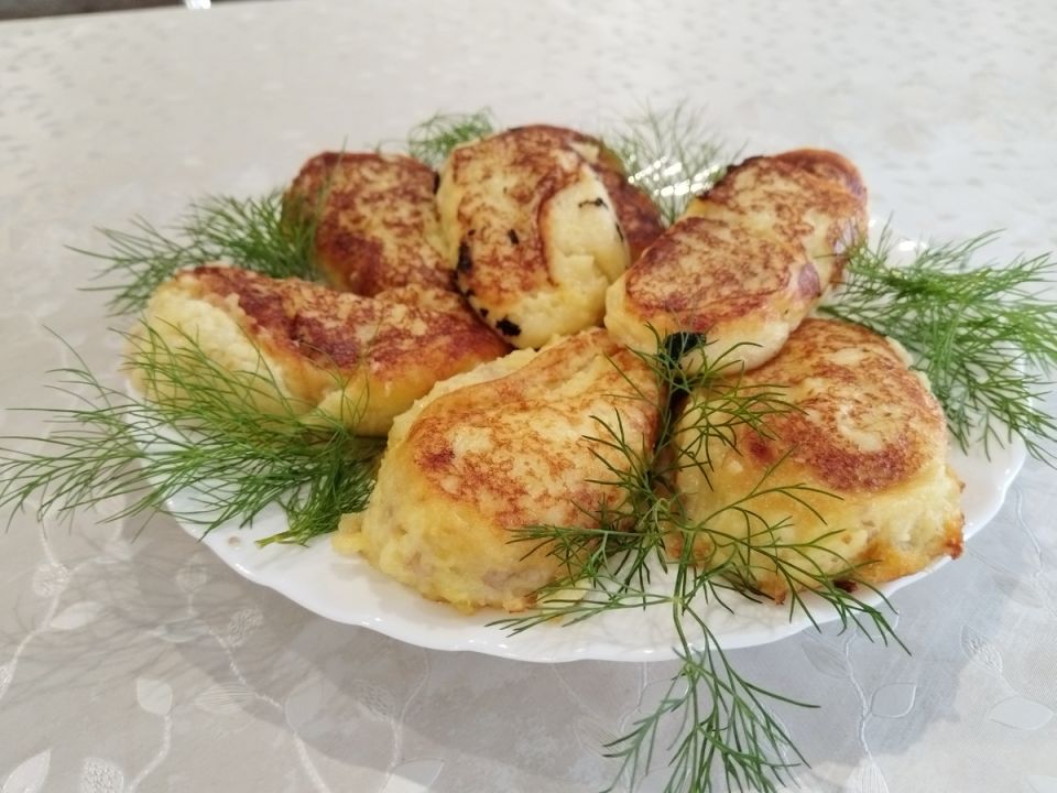 Легендарные картофельные зразы с фаршем: как приготовить по рецепту прошлых лет