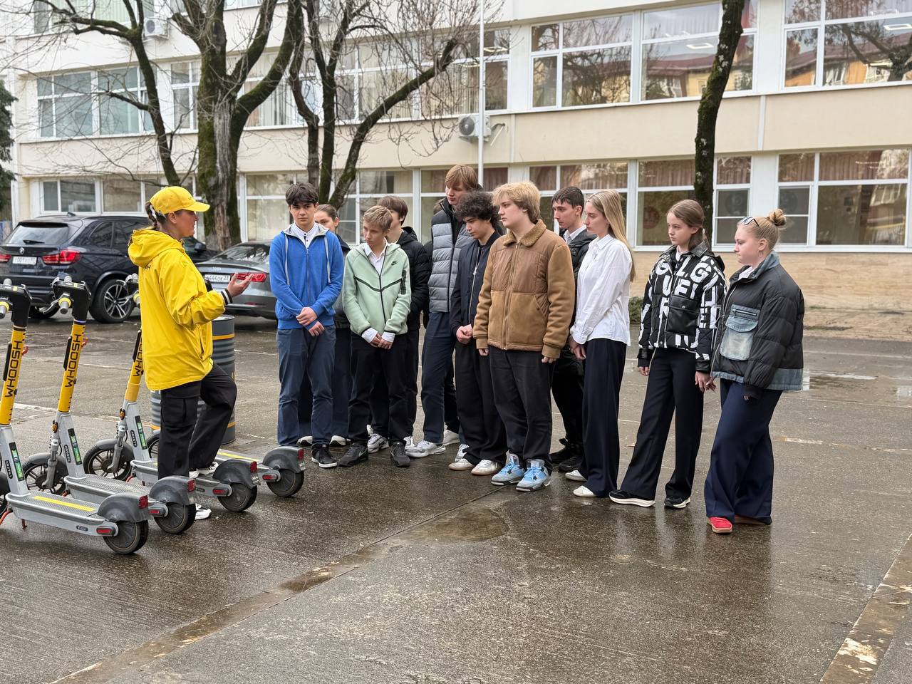 В Сочи провели образовательное мероприятие среди молодежи «Безопасное движение на электросамокате» В Сочи провели образовательное мероприятие среди молодежи «Безопасное движение на электросамокате»