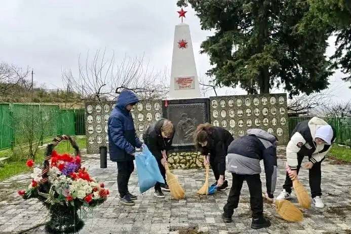 В преддверии Дня защитника Отечества в Сочи поздравили ветеранов Великой Отечественной войны и специальной военной операции В преддверии Дня защитника Отечества в Сочи поздравили ветеранов Великой Отечественной войны и специальной военной операции