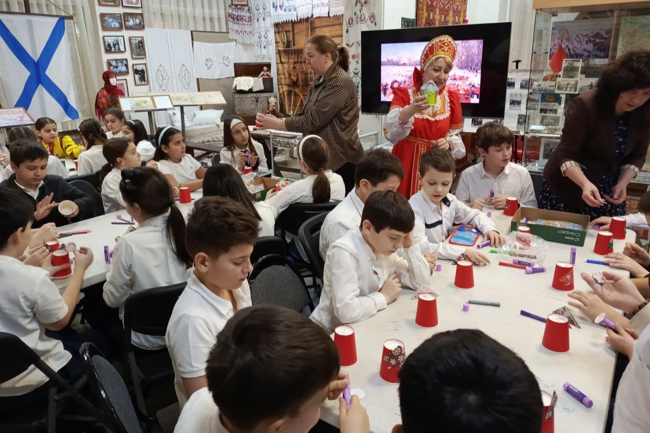 В Сочи отмечают проводы Масленицы В Сочи отмечают проводы Масленицы