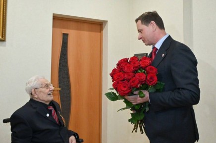 Андрей Прошунин: Навестил нашего легендарного земляка, Героя России, ветерана Великой Отечественной, Почётного гражданина Сочи Павла Павловича Сюткина