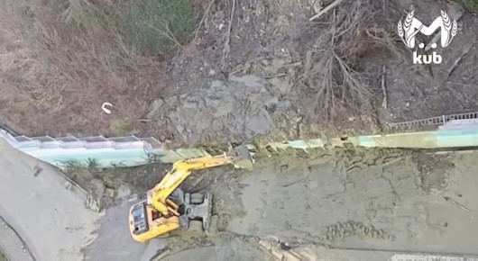 Власти Сочи хвастаются, что спасли двор от огромного оползня