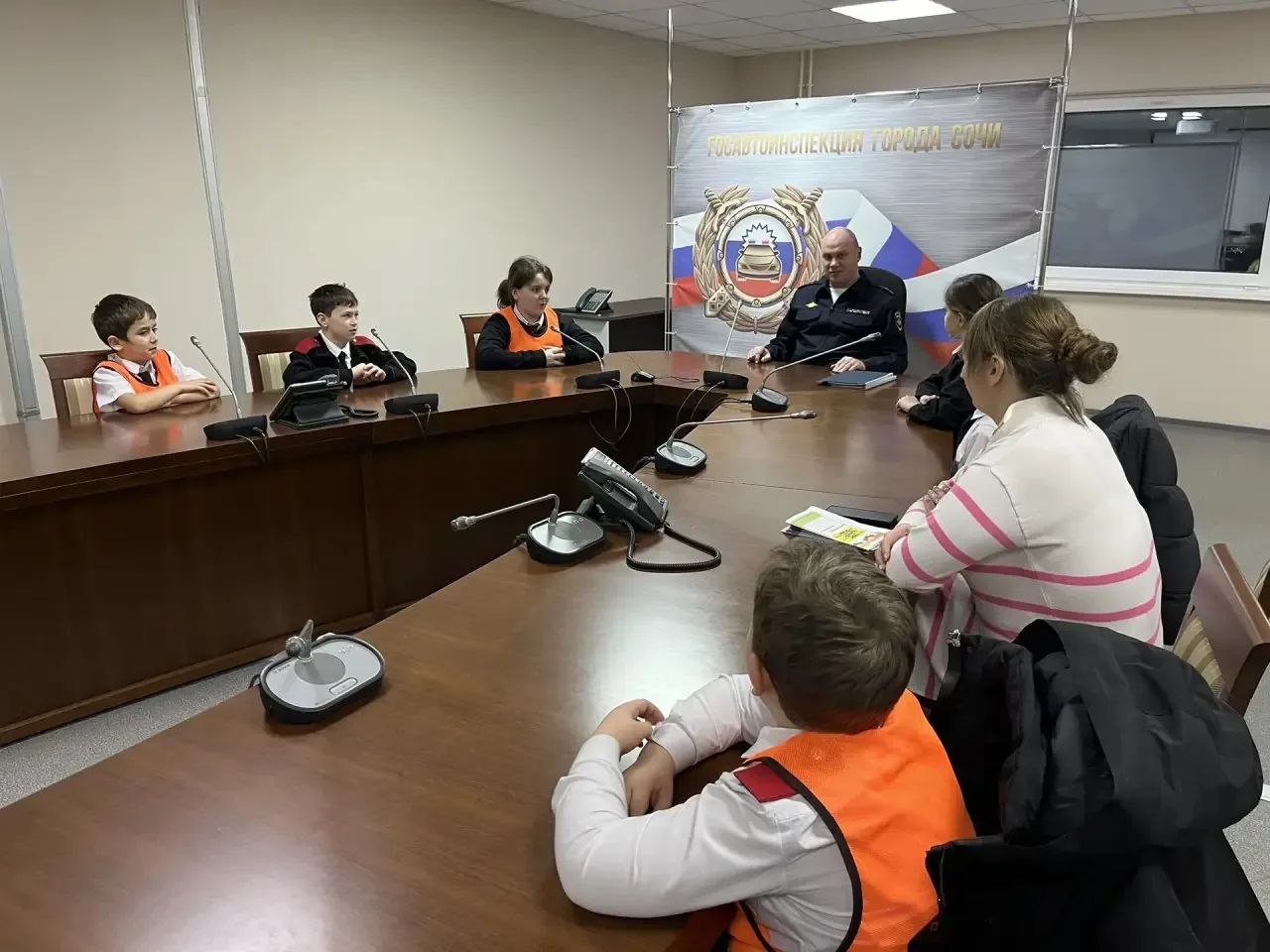 Школьники в гостях у Госавтоинспекции! Школьники в гостях у Госавтоинспекции!