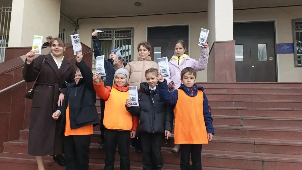 Школьники в гостях у Госавтоинспекции! Школьники в гостях у Госавтоинспекции!