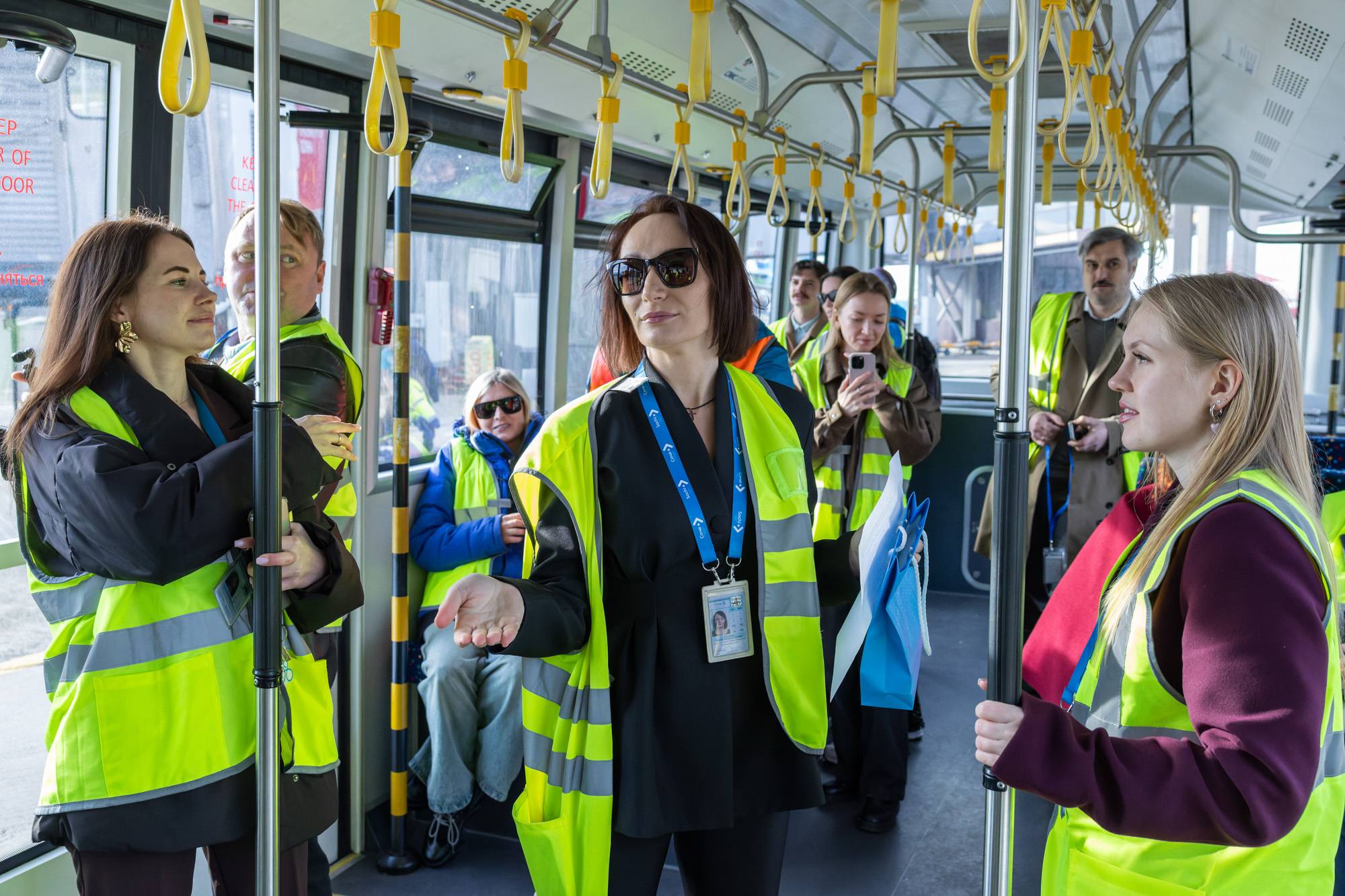 Встреча с директором управляющим Алексеем Комаровым и заместителем главы города-курорта Сочи Вячеславом Бауэром прошла в VIP-терминале аэропорта Сочи в формате пресс-завтрака для ведущих городских и региональных СМИ Встреча с директором управляющим Алексеем Комаровым и заместителем главы города-курорта Сочи Вячеславом Бауэром прошла в VIP-терминале аэропорта Сочи в формате пресс-завтрака для ведущих городских и региональных СМИ