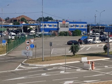 В Краснодарском крае обсудили вопросы осуществления государственного контроля в автомобильном пункте пропуска Адлер